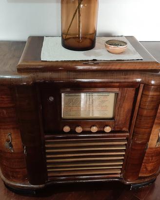 radio bar mobile antico