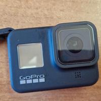 GoPro Hero 8 Black + 3 batterie + accessori