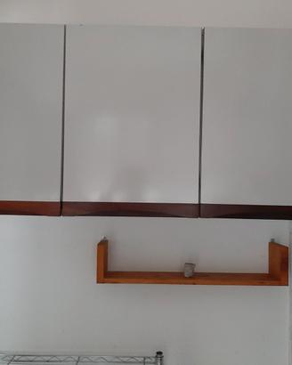 Pensili cucina anni 60 con bordo in legno teak
