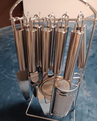 attrezzature per cucina 10 pezzi  in acciaio nuovi
