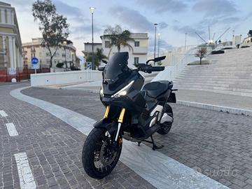 XADV 750 2025 FULL OPTIONAL