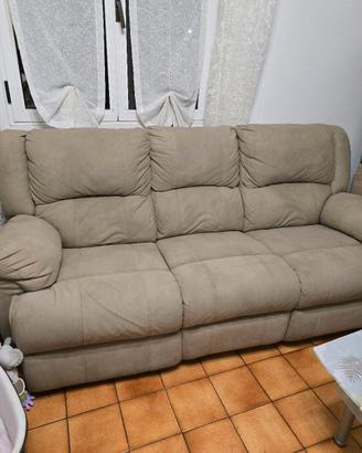 divano e poltrona reclinabile 