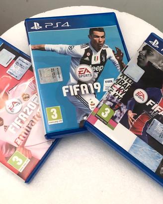 Videogiochi PlayStation FIFA 19, 20 e 21
