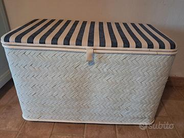 Baule portabiancheria