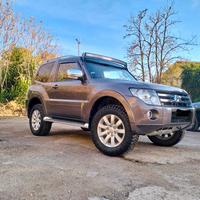 Pajero v80 3.2 limited 3 porte