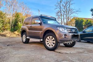 Pajero v80 3.2 limited 3 porte
