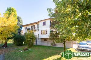 3 LOCALI CON BOX CANTINA ED ORTO