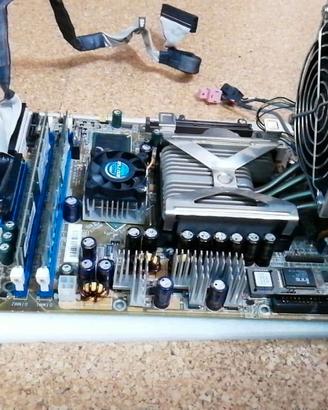 Progetto NAS per pilotare hard disk