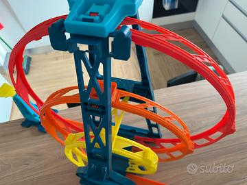 Pista Hot Wheels Triple Loop
