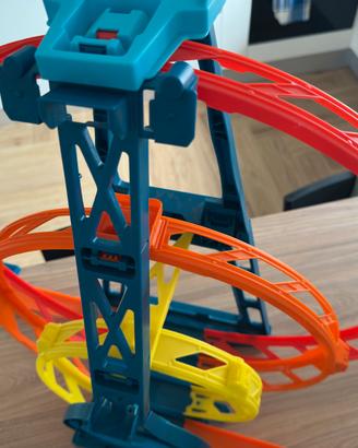 Pista Hot Wheels Triple Loop