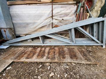 4 reggi mensole in ferro 