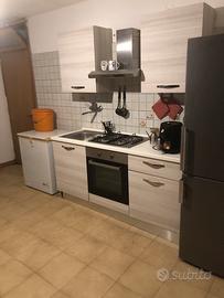 Cucina completa piu frigorifero