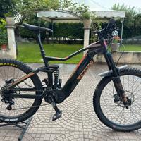 E-mtb Devinci E-MTB 2018 Taglia L, sospensioni FOX
