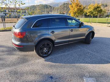 Al miglior offerente  Audi Q7