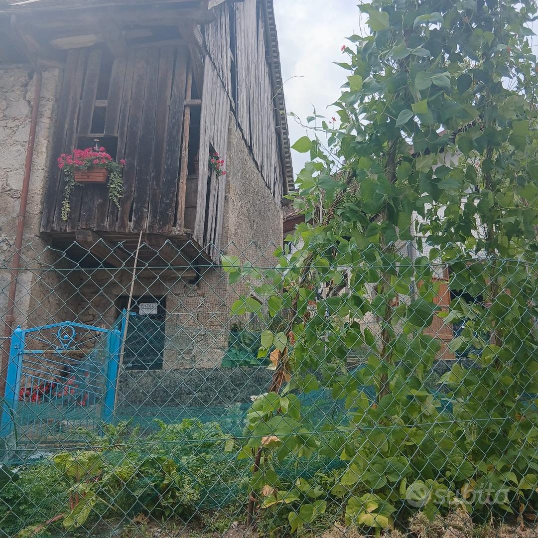 Vecchia stalla da ristrutturare più terreno (orto) - Altro