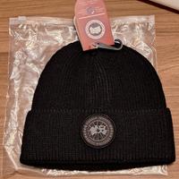 cappellino beanie canada goose 