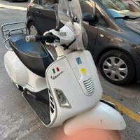Vespa gts