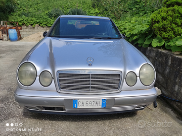 Mercedes e 250 d w210