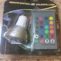 Lampadina a led full color con telecomando