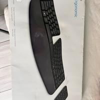 Tastiera ergonomica  + mouse