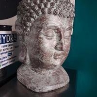 statue 