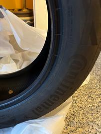 Gomme Estive Continental 215/55 R 17 V