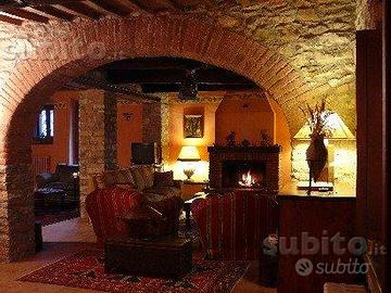 Casali in alta Umbria al confine con la Toscana