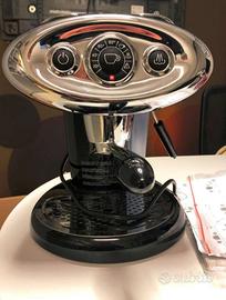 ILLY / macchina da caffé a capsule / X7.1 / negro