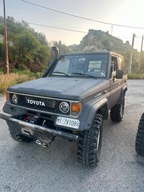 Toyota land cruiser lj70