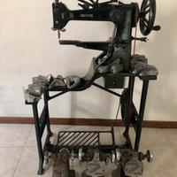 Macchina calzolaio Necchi 2866 con accessori
