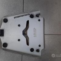 SRA8203 Givi moto guzzi V85 2019》2023