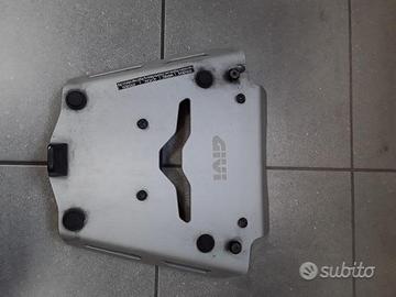 SRA8203 Givi moto guzzi V85 2019》2023