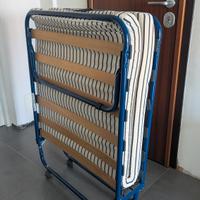 Letto pieghevole IKEA Sandvika con materasso