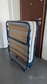 Letto pieghevole IKEA Sandvika con materasso