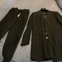 Completo uomo elegante (giacca lunga e pantaloni)