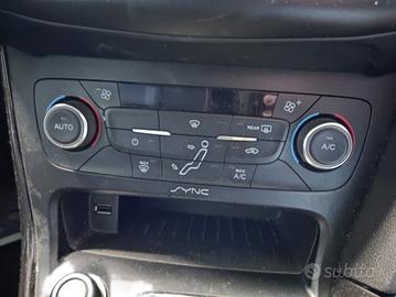 Comandi riscaldamento FORD FOCUS del 2015