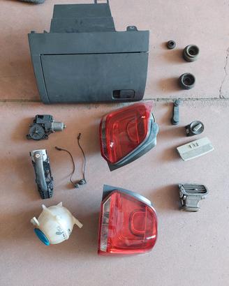 portiere e ricambi vari wv polo 6r 2010