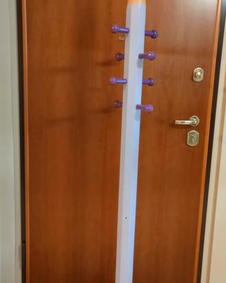 Appendiabiti da cameretta 