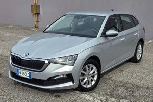 Skoda Scala 1.6 tdi 2019 cambio automatico