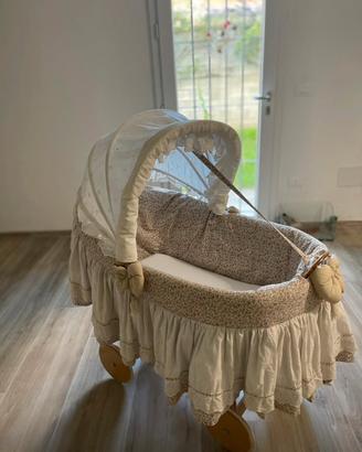 Culla bimba con paracolpi e piumino