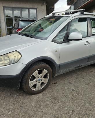 FIAT Sedici 1.9 MJT 4x4 Emotion