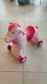 Cavallo a dondolo chicco