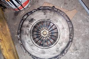 Volano frizione e spingi disco  fiat multipla 1,9 