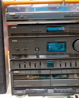 Impianto stereo Aiwa CX-75Z con giradischi