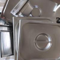 vaschette vassoi acciaio inox per ristorazione 