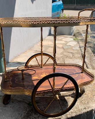 Carrello porta bottiglie