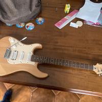 Chitarra per mancini yamaha Pacifica  112L