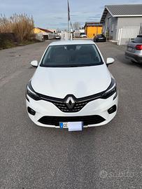 RENAULT CLIO  FULL HYBRID 140 CV