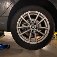 Cerchioni e gomme invernali stellate BMW