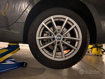 Cerchioni e gomme invernali stellate BMW